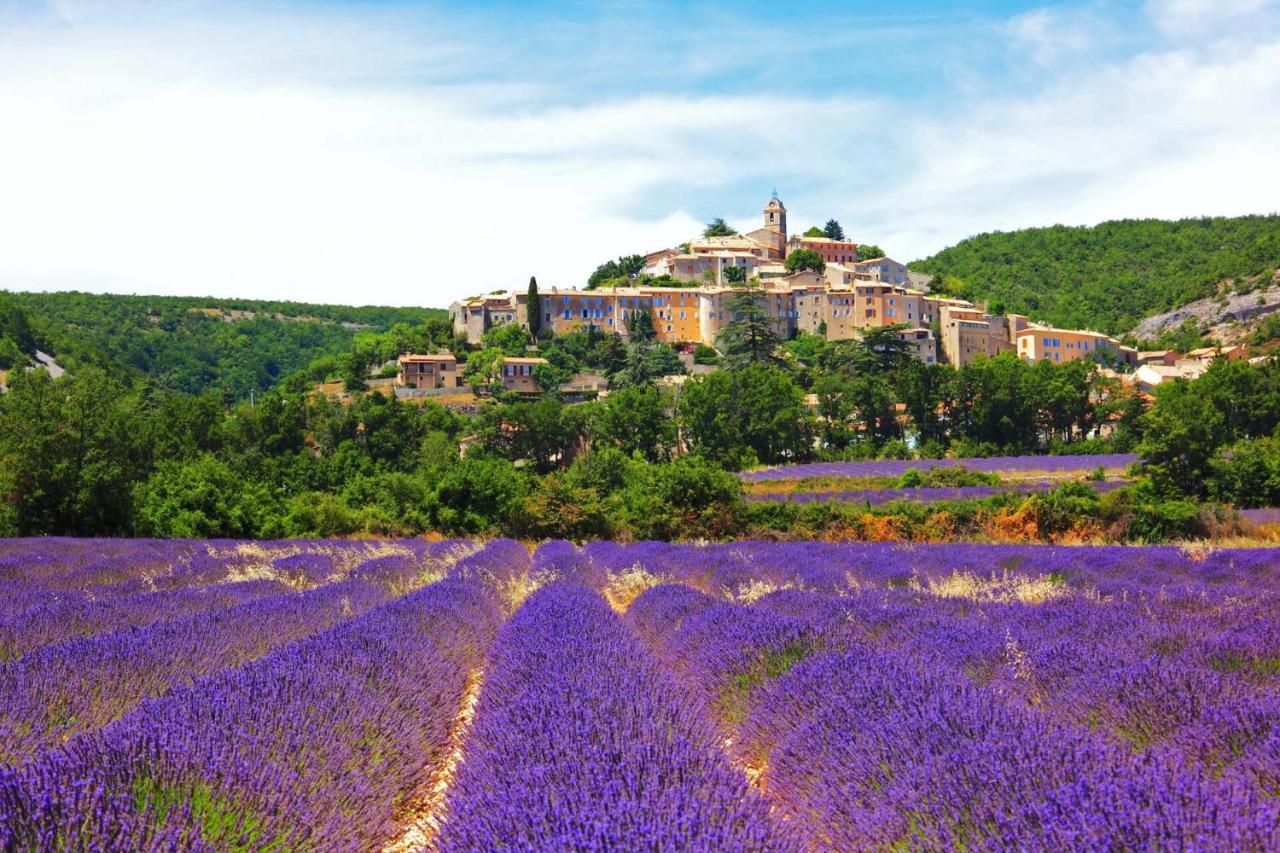 Logement Prive, Spacieux Et Moderne, Situe Entre Le Luberon, La Cote Marseillaise, La Provence Et Ses Richesses. Pertuis Exteriör bild